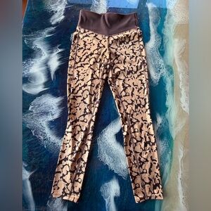 NWOT Northface Womens Camouflage leggings-tights Sm OFFER and/or BUNDLE